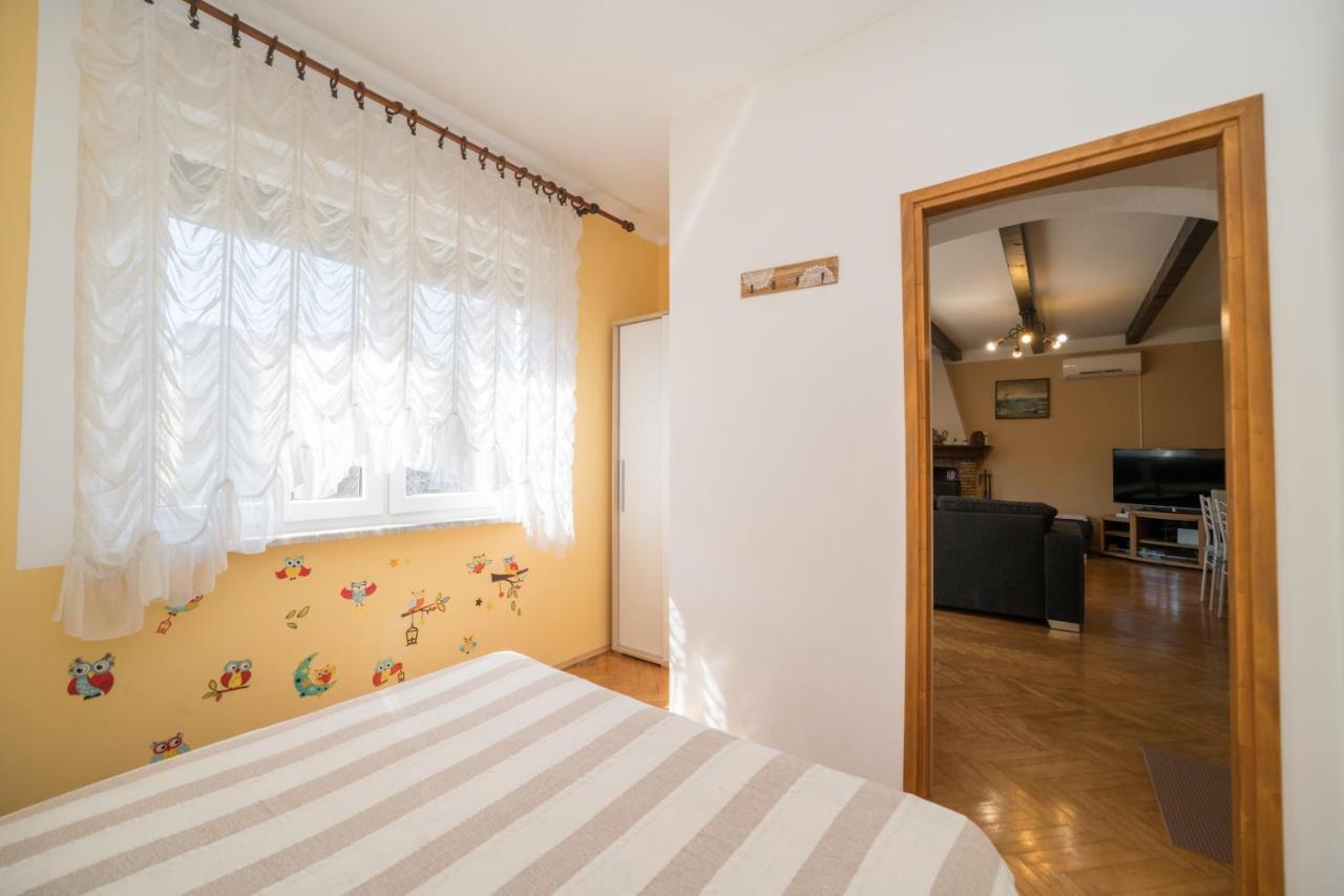 Red Karmenita Apartment อูมัค ภายนอก รูปภาพ
